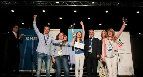 Отбор на Математическата спечели приза &bdquo;Най-добра учебна компания&ldquo;