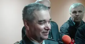 Колеги от Пожарната честитиха юбилея на бившия си шеф Димитър Павлов