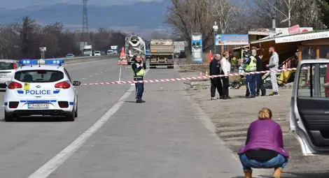 Защо трябва да правим постоянно селфи на колата си в Румъния и Италия