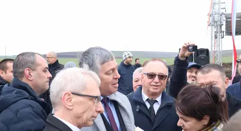 Историческо - започна изграждането на магистралата Русе-Велико Търново /галерия, обзор/ Историческо - започна изграждането на магистралата Русе-Велико Търново /галерия, обзор/