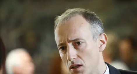 Вълчев: 30% от випускниците заминават в чужбина, проблемът е колективен