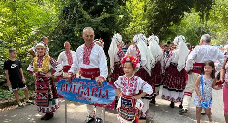 &bdquo;Веселчани&ldquo; от Добрич станаха големите победители на Националния фолклорен фестивал в Николово