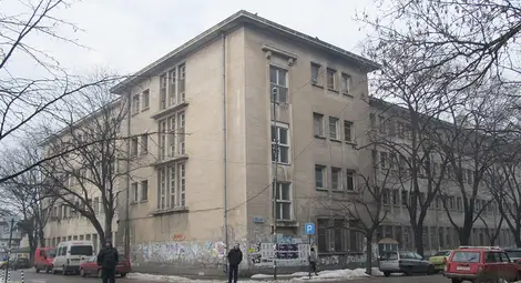 Продават пустеещото от пет години старо Родилно на &bdquo;Николаевска&ldquo;