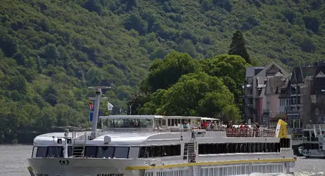 &bdquo;Елегант Лейди&ldquo; е най-луксозният кораб във флотилията на &bdquo;Дунав турс&ldquo;.