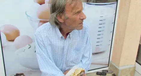 Змия влезе в дома на пловдивчанин, прилепи влетяха в дома на журналистка!