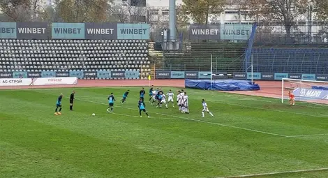 Чистка при &bdquo;драконите&ldquo; - поне трима играчи ще стегнат куфарите днес