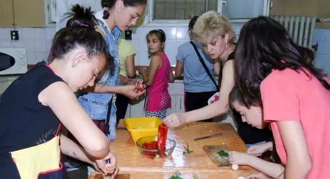 Деца от &bdquo;Тома Кърджиев&ldquo; съставят Европейски хранителен паспорт