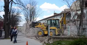 Изграждат нов паркинг на мястото на бивша казарма на „Майор Узунов“