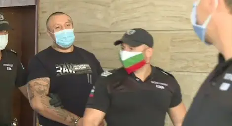 Оставиха в ареста мъжа, който преби и стреля по шофьор на пътя край Добрич