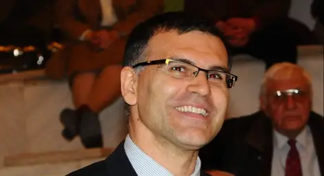 Дянков забрави за пицата: Учителските заплати с 50%! Дянков забрави за пицата: Учителските заплати с 50%!