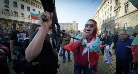 Протестиращи блокираха центъра на София 