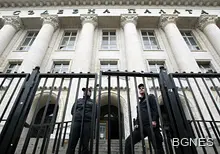 Прокуратурата проверява всички подслушвачи Прокуратурата проверява всички подслушвачи