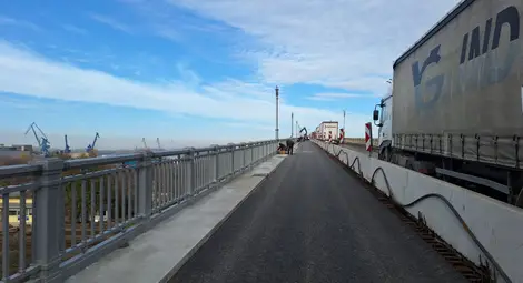 Над 77 000 камиона са преминали през ГКПП &bdquo;Дунав мост&ldquo; при Русе  през ноември