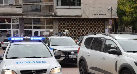 Печатите за СИК пристигнаха в Областната администрация в Русе