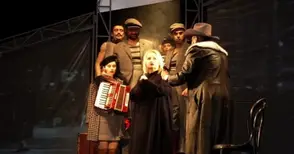 Тони Димитрова влиза в ролята на Едит Пиаф на русенска сцена