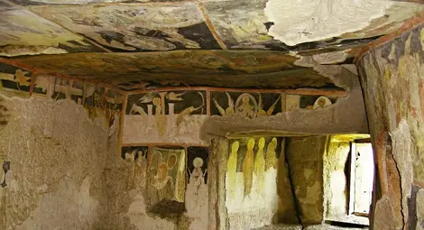 Стенописи в църквата Св. Богородица