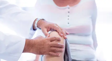 Известният германски ортопед д-р Клаус Петер Йохан ще консултира пациенти в "Медика Русе" на 7 юни