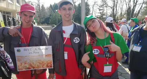 Айджан Салиев от гимназията в Чифлика ще се бори за титлата „Млад фермер“ Айджан Салиев от гимназията в Чифлика ще се бори за титлата „Млад фермер“