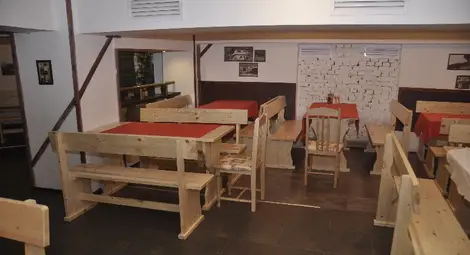 &bdquo;6 без 10&ldquo; посреща с нова вътрешна зала в битов стил, обновено меню и оркестър