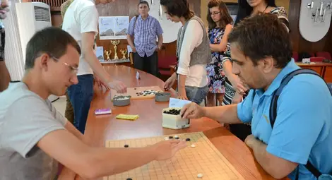 30 български майстори на го играят от днес в Русе