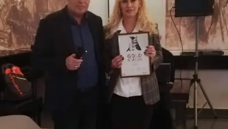 Отличиха „Медика“ със златна награда за лечение на инсулт Отличиха „Медика“ със златна награда за лечение на инсулт