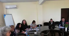 Ценово купува специализирано оборудване за снегопочистване