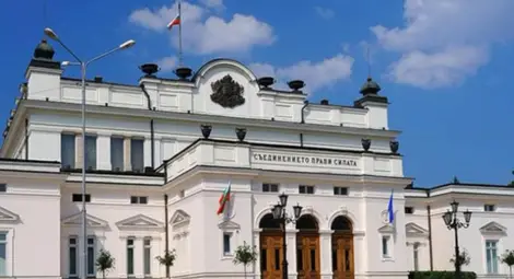 И в новия парламент изолираха журналистите