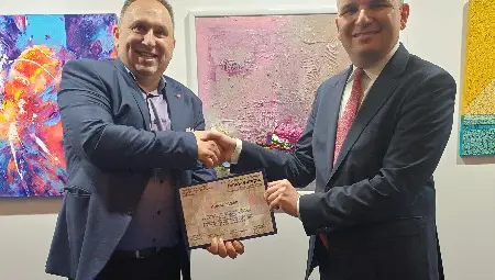 Картина на разградският талант Орхан Исмаил бе включена в изложба в Брюксел