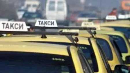 Таксиметровите фирми правят лични досиета на шофьорите