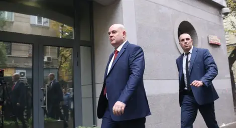 Започна заседанието на ВСС за прегласуването на Гешев