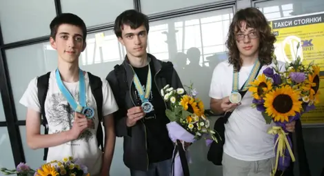 Гордост за България! Посрещнахме медалистите от олимпиадата в Алмати