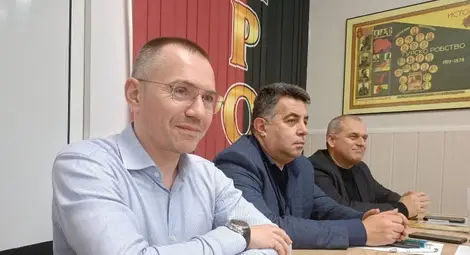 Новина от Русе: Ангел Джамбазки остава единствен лидер на ВМРО