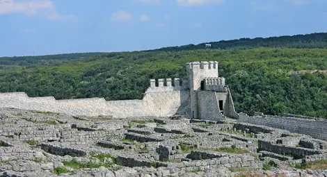 Историята отпадна от програмата за 11 и 12 клас