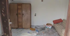 Затворник в отпуск забравил да се върне и подновил занаята