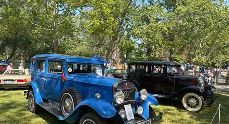 Ягуар, Порше 912 и Фиат 850 Spider обраха наградите в 10-ото издание на Ретро парада в Русе