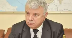 Почти 10 дни „Феритоп 1“ се е държал хоризонтално във водата