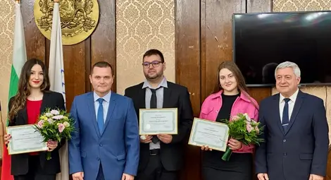 Кметът Пенчо Милков отличи трима възпитаници на Русенския университет с наградата &bdquo;Студент на годината&ldquo;