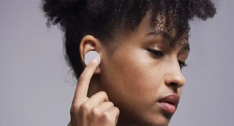 Microsoft представи бъдещето на лаптопите и сгъваемите телефони