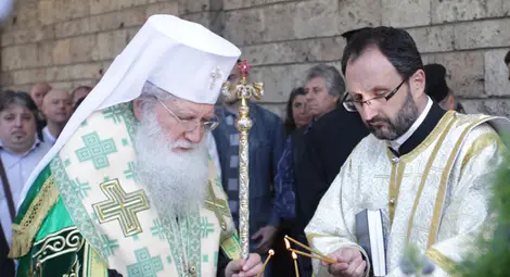 Патриарх Неофит: Вярата ни укрепява, дано да укрепи и бедстващите