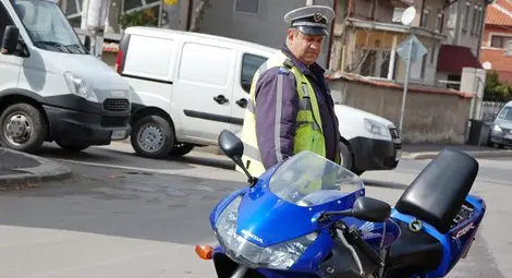 Уволненият след предизвиканата от бащата на президента Радев катастрофа катаджия осъди МВР