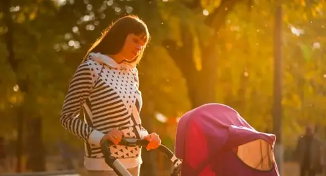 За какво да внимавате при избора на нова бебешка количка?