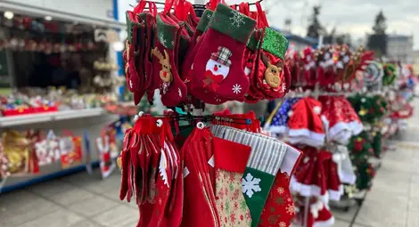 Коледните атракции в Русе включват Леден парк, базари и благотворителен рождественски фестивал /галерия/