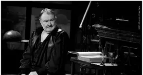 Васил Михайлов идва с юбилеен  спектакъл на Театъра на армията