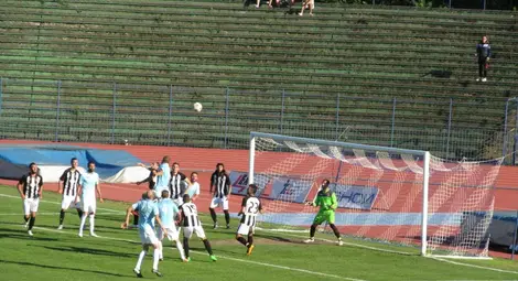 "Дунав" не прости и на "Локо" Мездра в Русе 