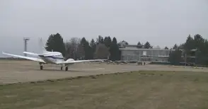 Полетите до София тръгват само при хубаво време