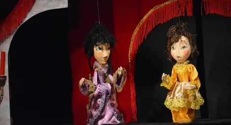 &bdquo;Принцесата и свинарят&ldquo; очакват малките си зрители в Кукления