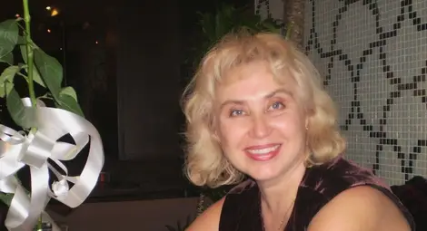 Д-р Аделаида ЯКИМОВА Д-р Аделаида ЯКИМОВА