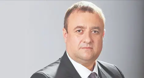 Иван Иванов