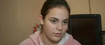 14-годишно момиче не ходи на училище, грижи се за болната си майка