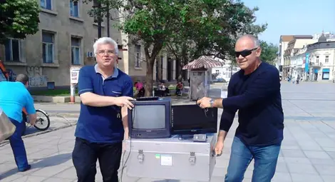 Димчо Петров остави тв камерите и стана кмет на Бръшлен като своя прадядо Лазар Димчо Петров остави тв камерите и стана кмет на Бръшлен като своя прадядо Лазар